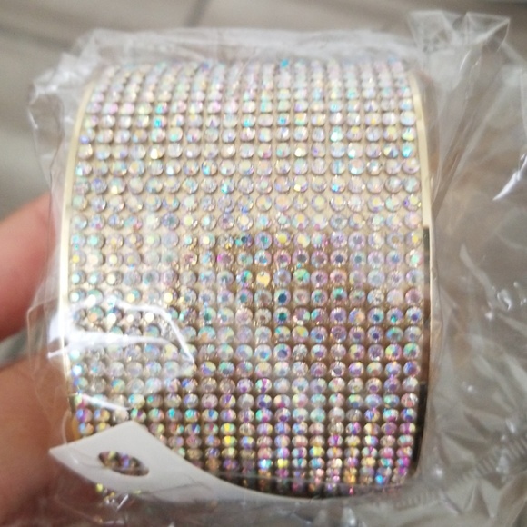 Crystal  Cuff Bracelet! - Picture 3 of 3